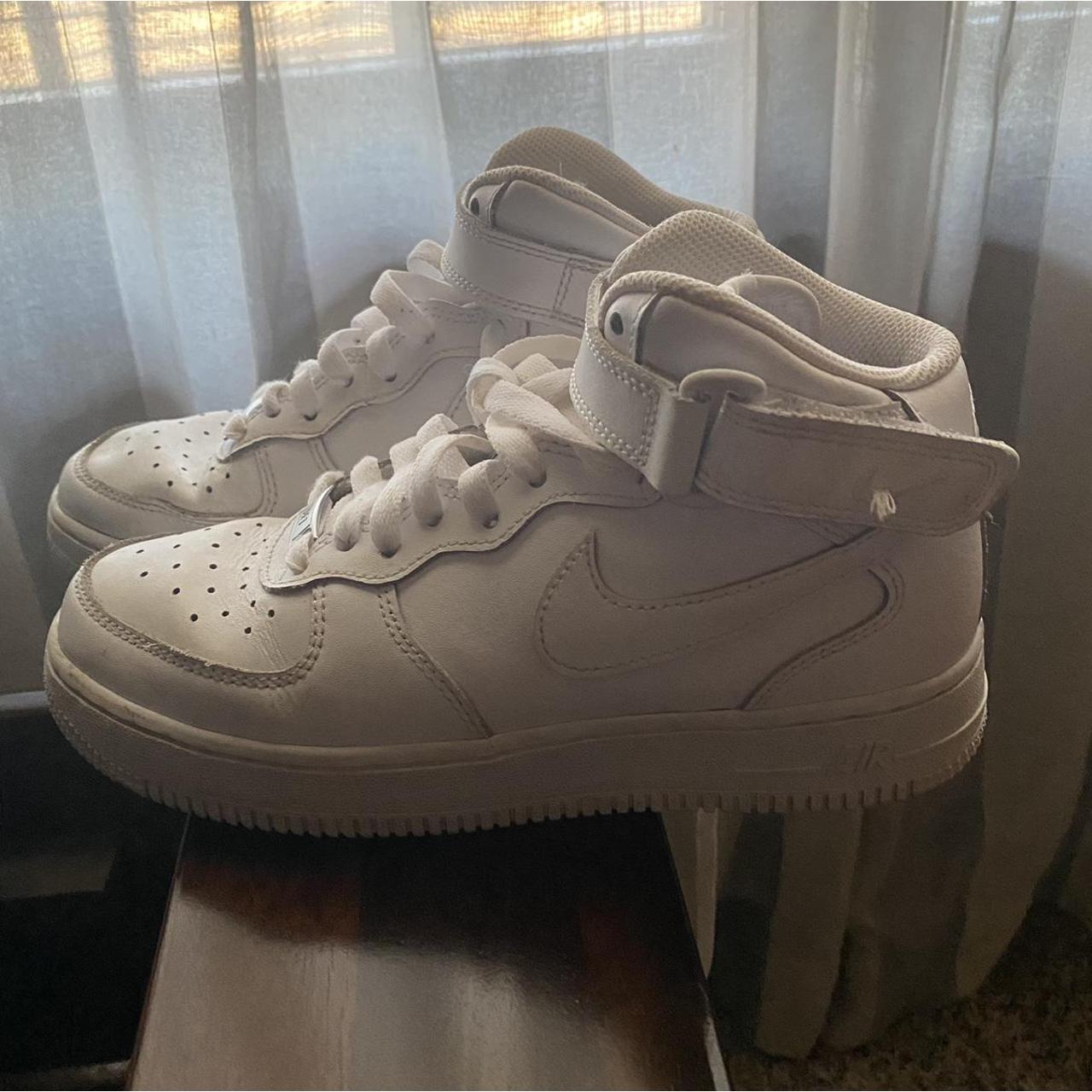 air force 1s mids