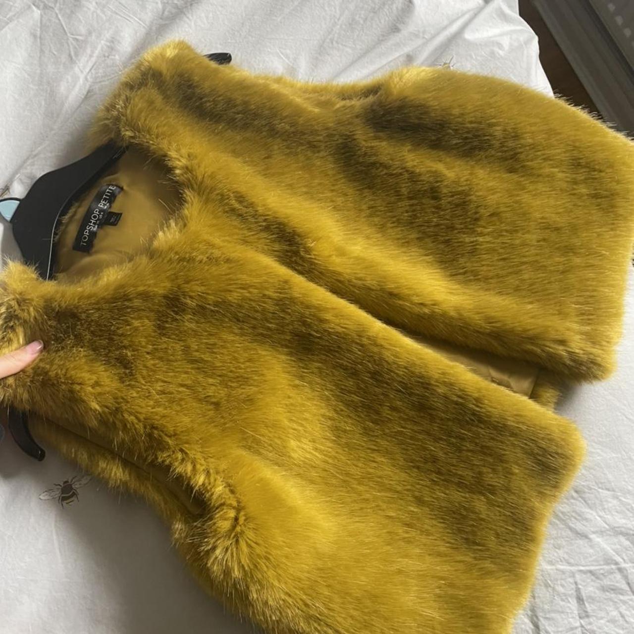 Topshop Petite Faux Fur Gilet