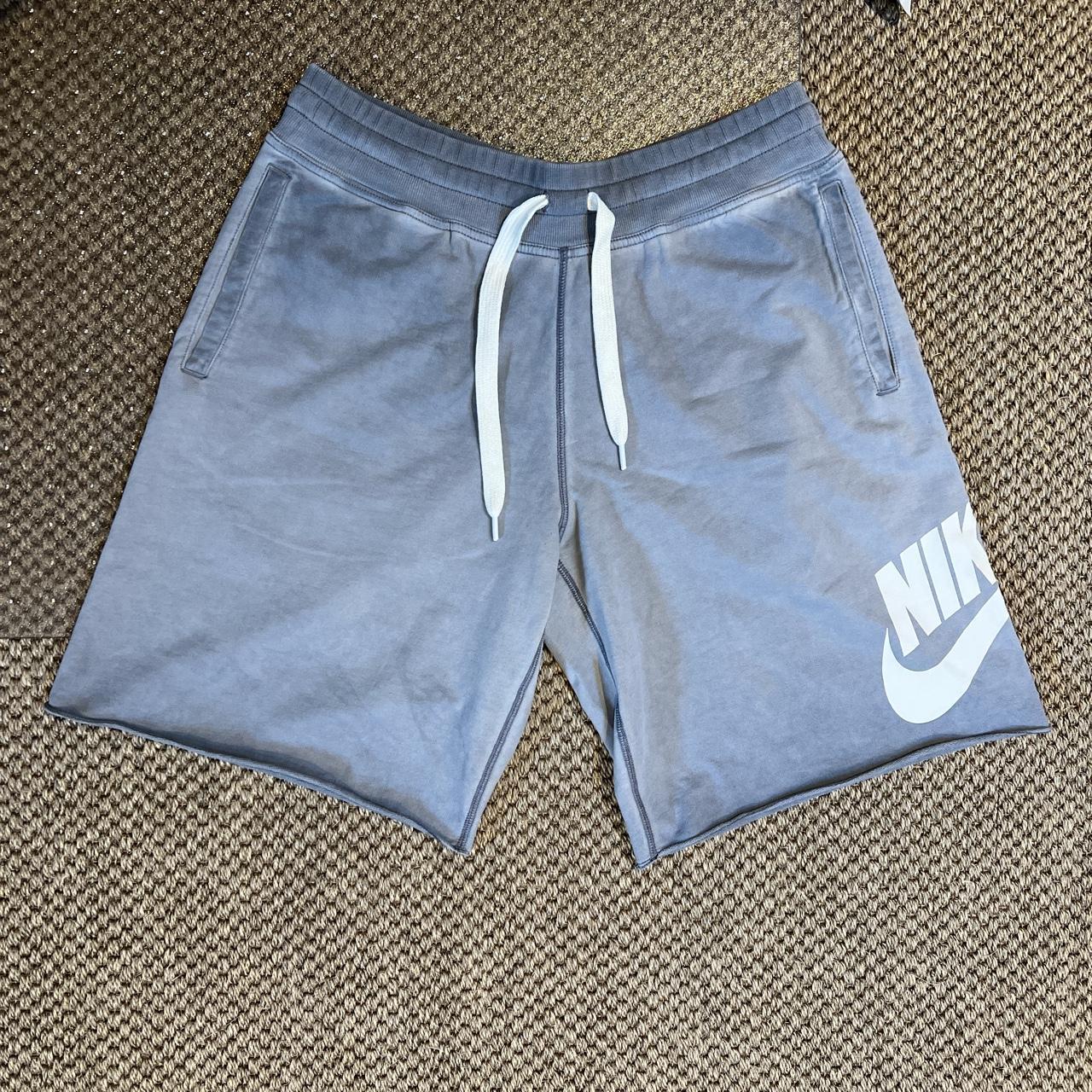 Nike shorts Grey Mens size xl Used - In great... - Depop