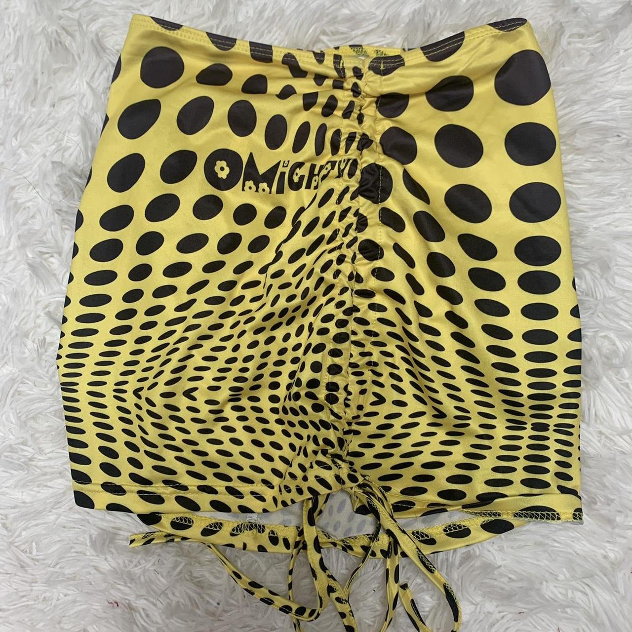 Omighty yellow mini skirt ! Fits best a size xs... - Depop