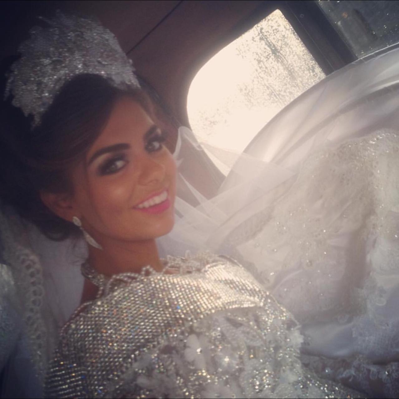 Thelma madine wedding dress come with everything… - Depop