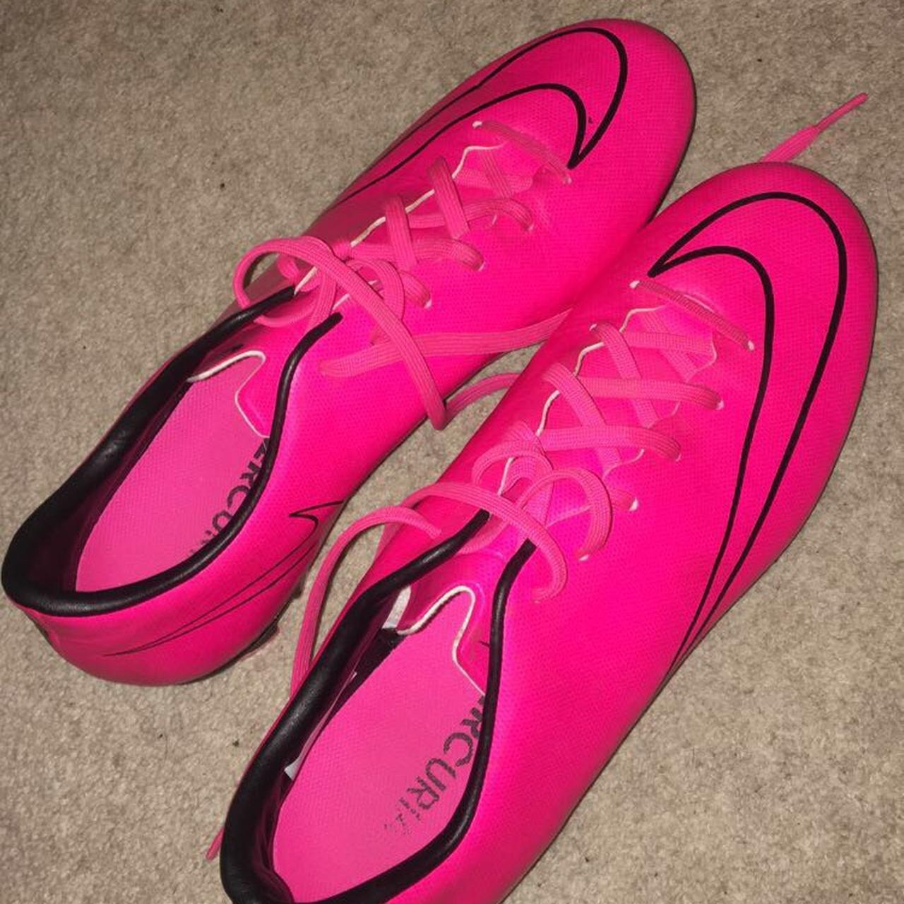 nike mercurial neon