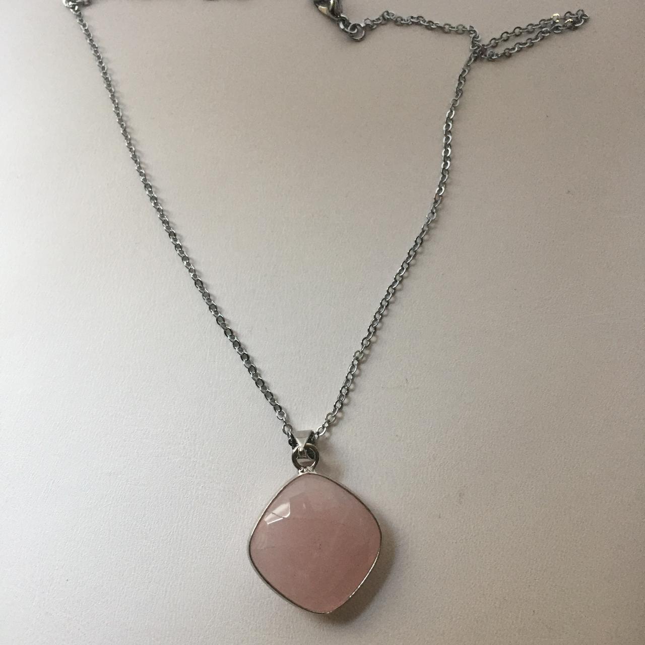 Rose quartz chain necklace Pendant : 20 mm Rose... - Depop