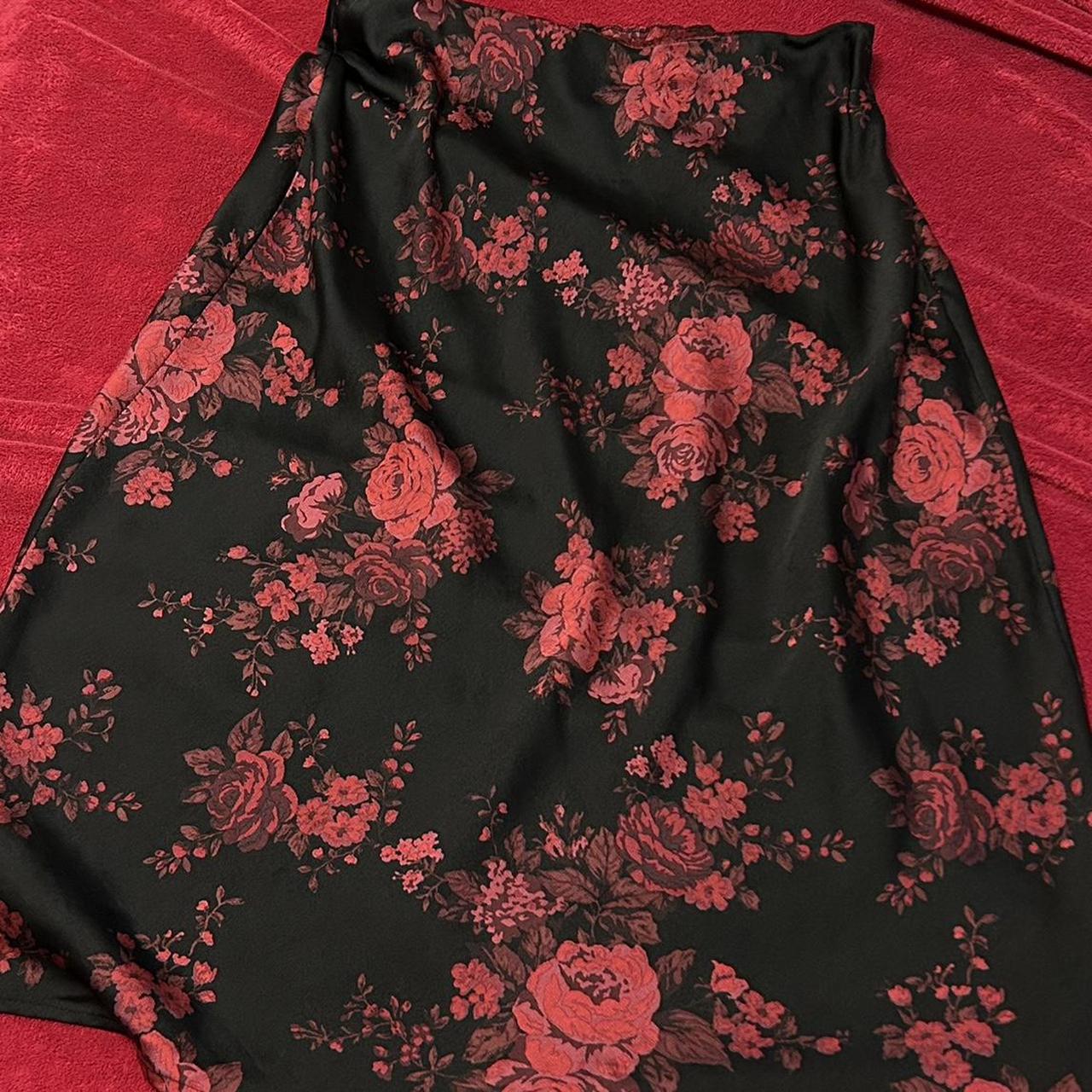 🖤 Midi-Maxi Floral Skirt 🖤 Size 1X (fits L-XL),... - Depop