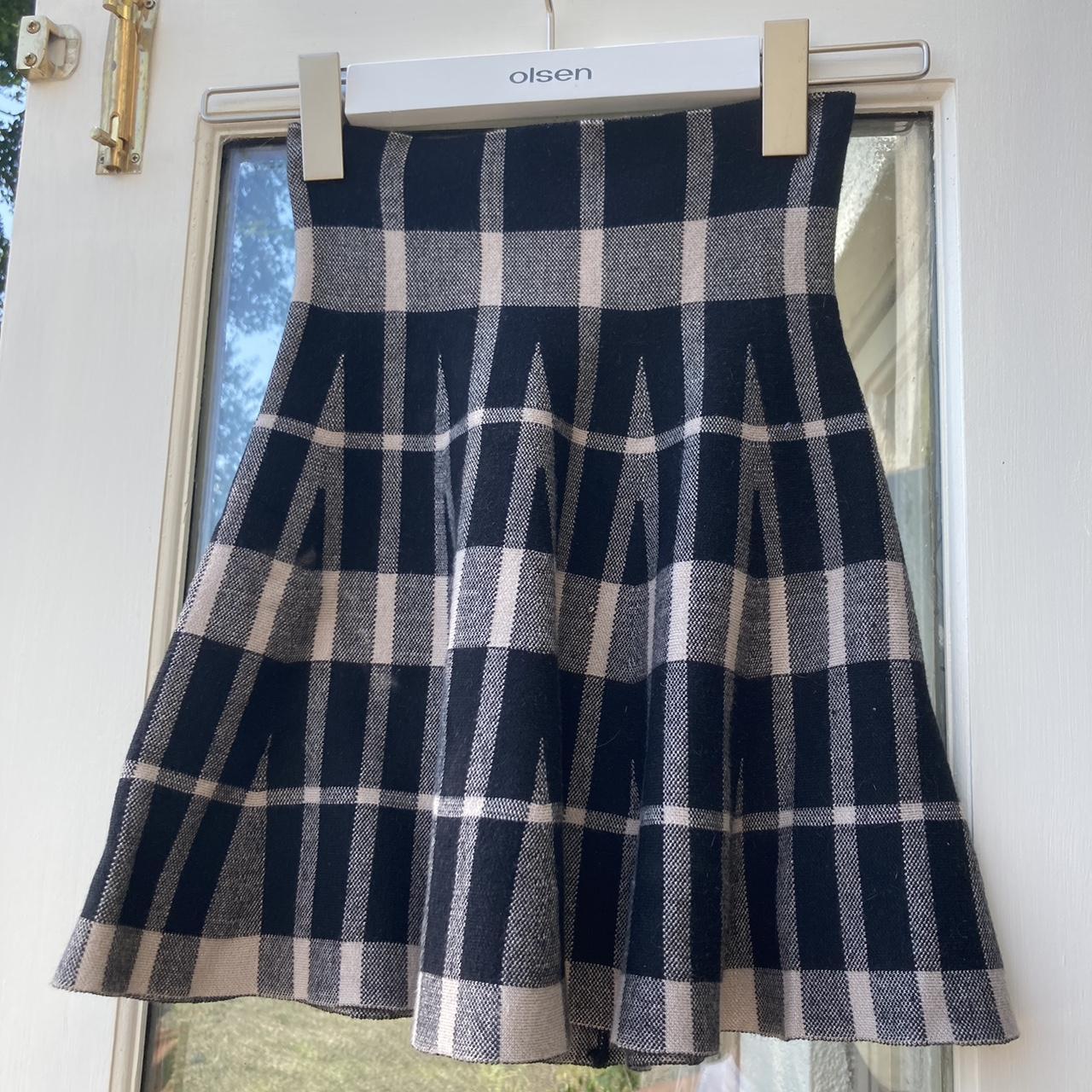 Cute mini skirt from Atmosphere - Depop