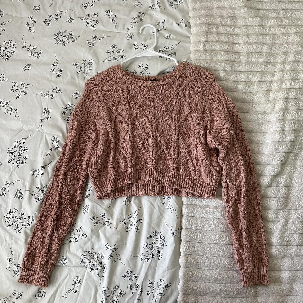 Forever 21 baby pink cropped long sleeve sweater... - Depop