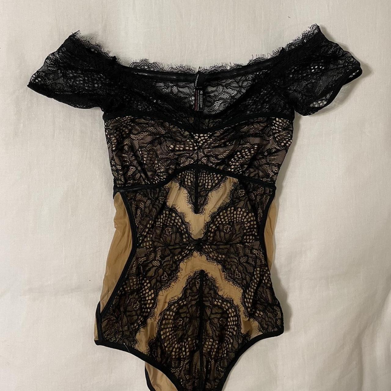 THISTLE AND SPIRE Women's Tan and Black Bodysuit