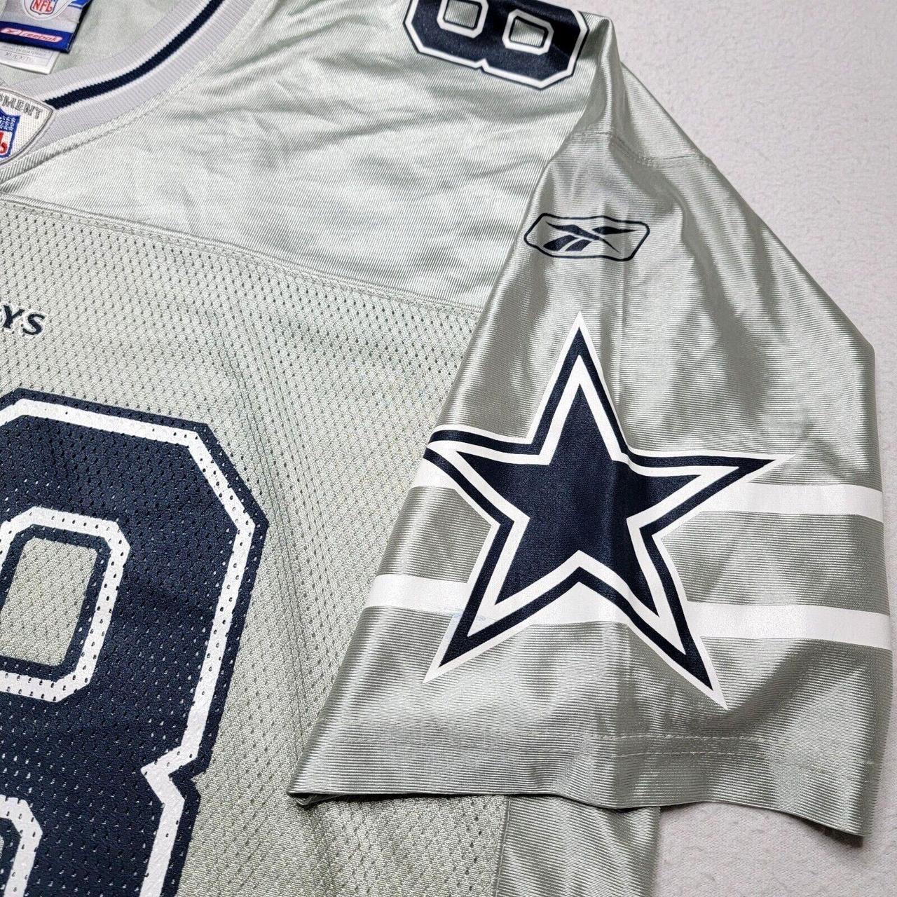 : Cowboys Dez Bryant Game Worn White Reebok Road Jersey 12/4/2011  Photo Matched : Sports & Outdoors