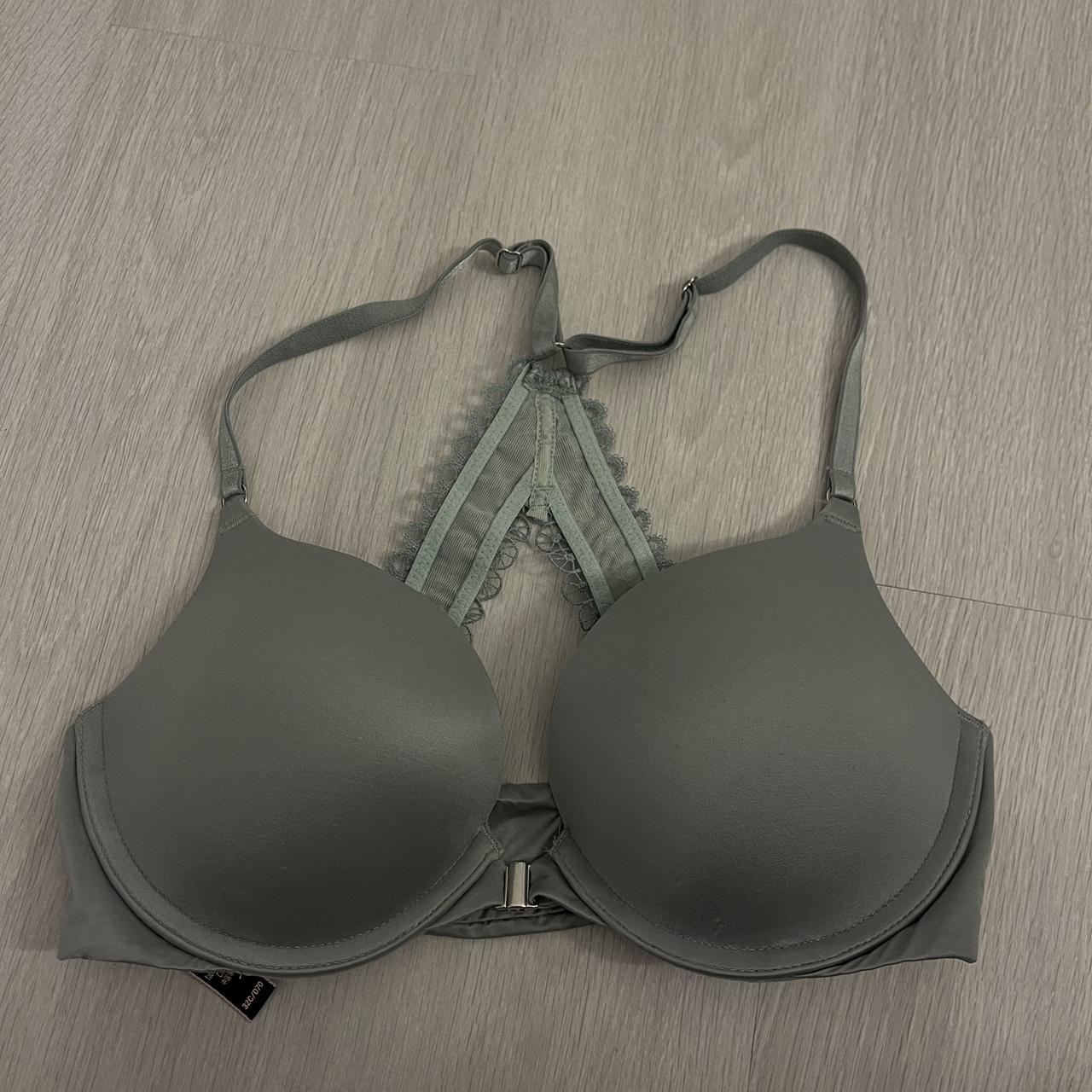 Victoria secret bra. Lace detailing Size 32D OPEN - Depop