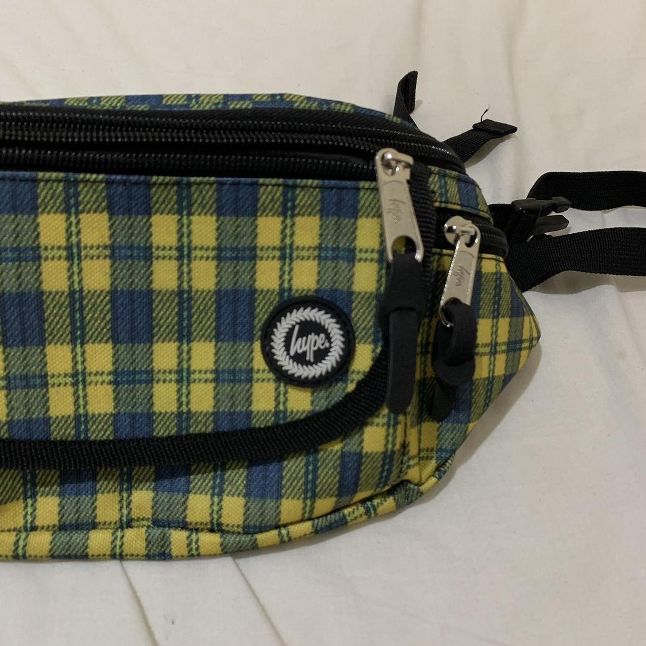 hype checkered bum bag perfect to hold all ur