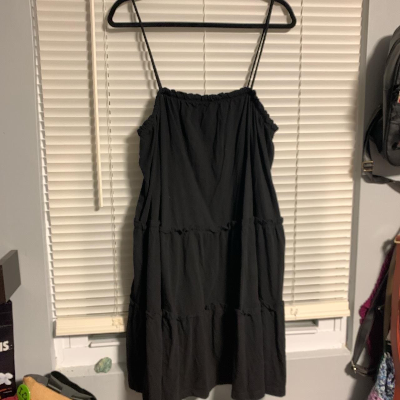 Tiered mini/midi dress, fits like a midi on me and... - Depop