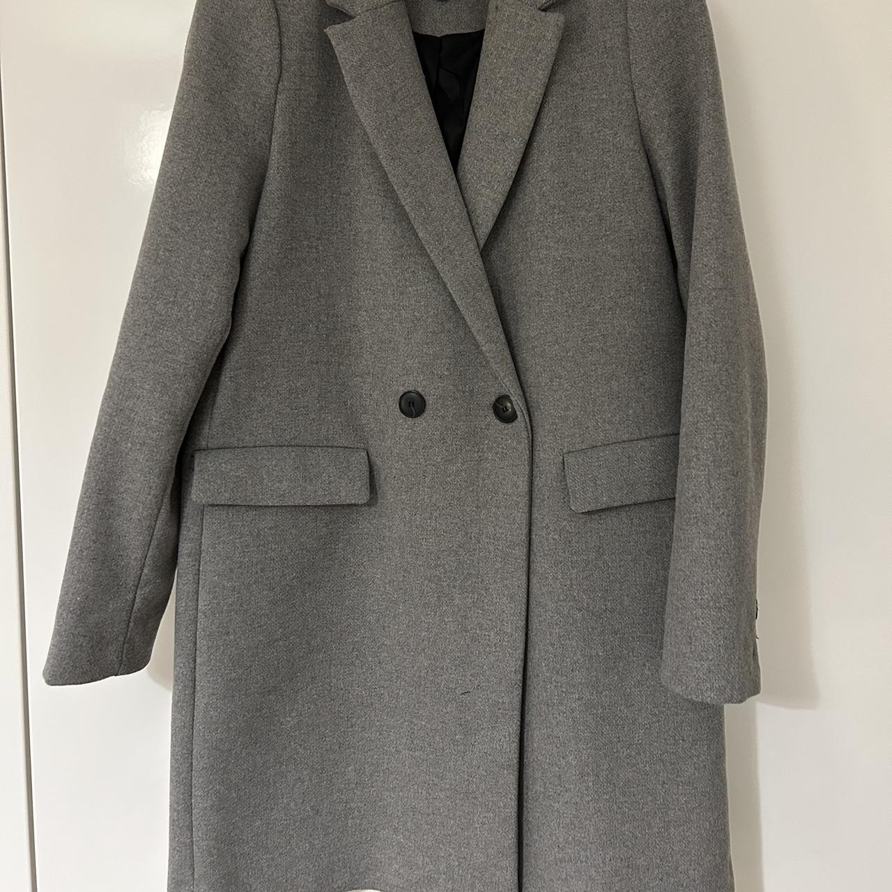 Zara Women's Grey Coat | Depop