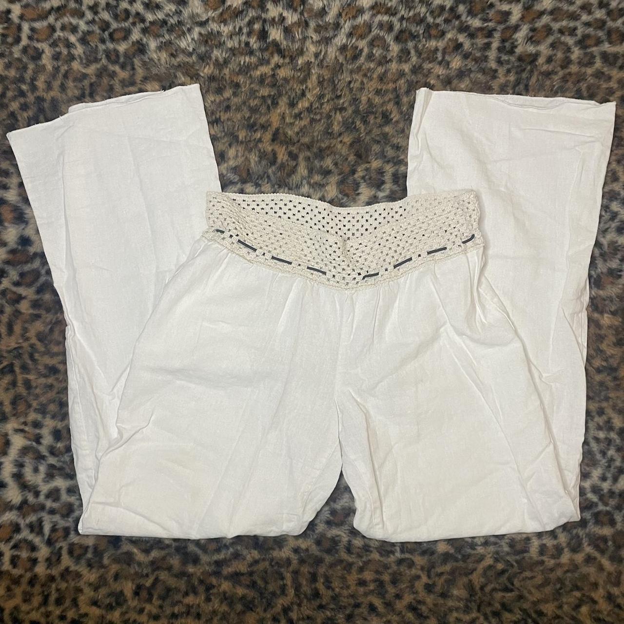White beach linen hippie baggy pants with fun waist... - Depop