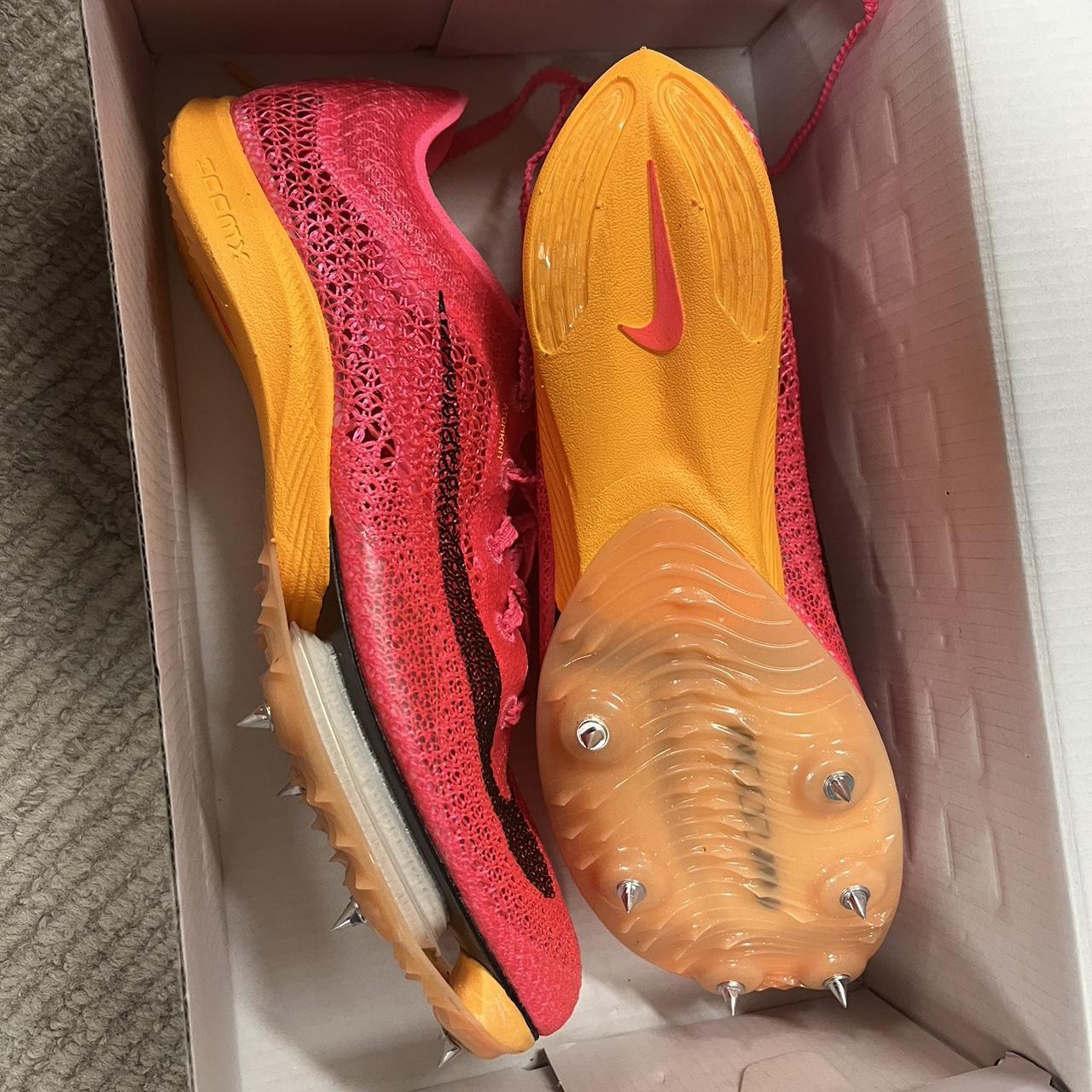 Nike Women's Orange and Pink Trainers | Depop