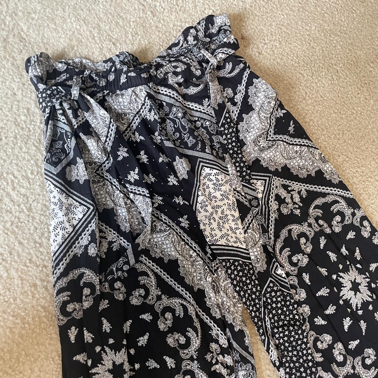 H&m paisley outlet trousers