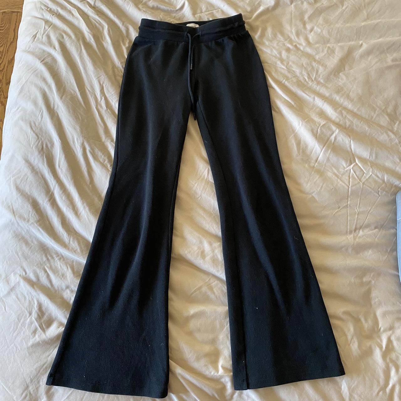 Aritzia Women's Bottoms | Depop