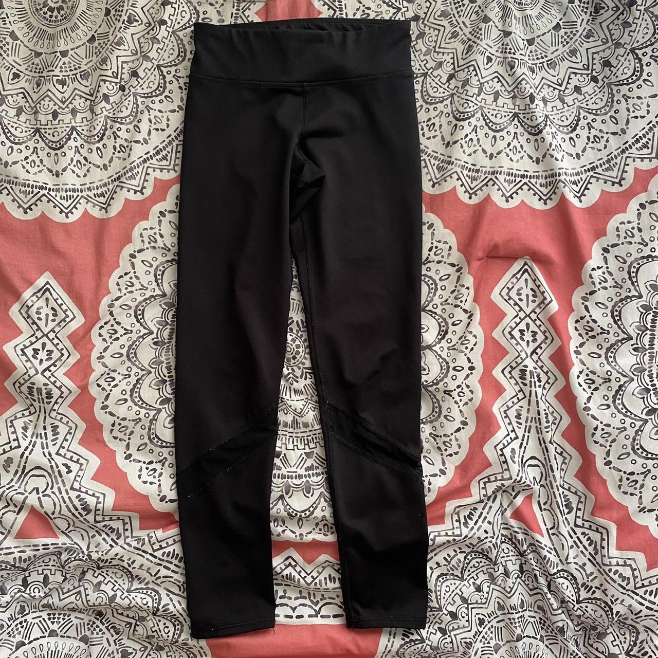 Girls Old Navy Black Crop Leggings. NWOT. Kids Size - Depop