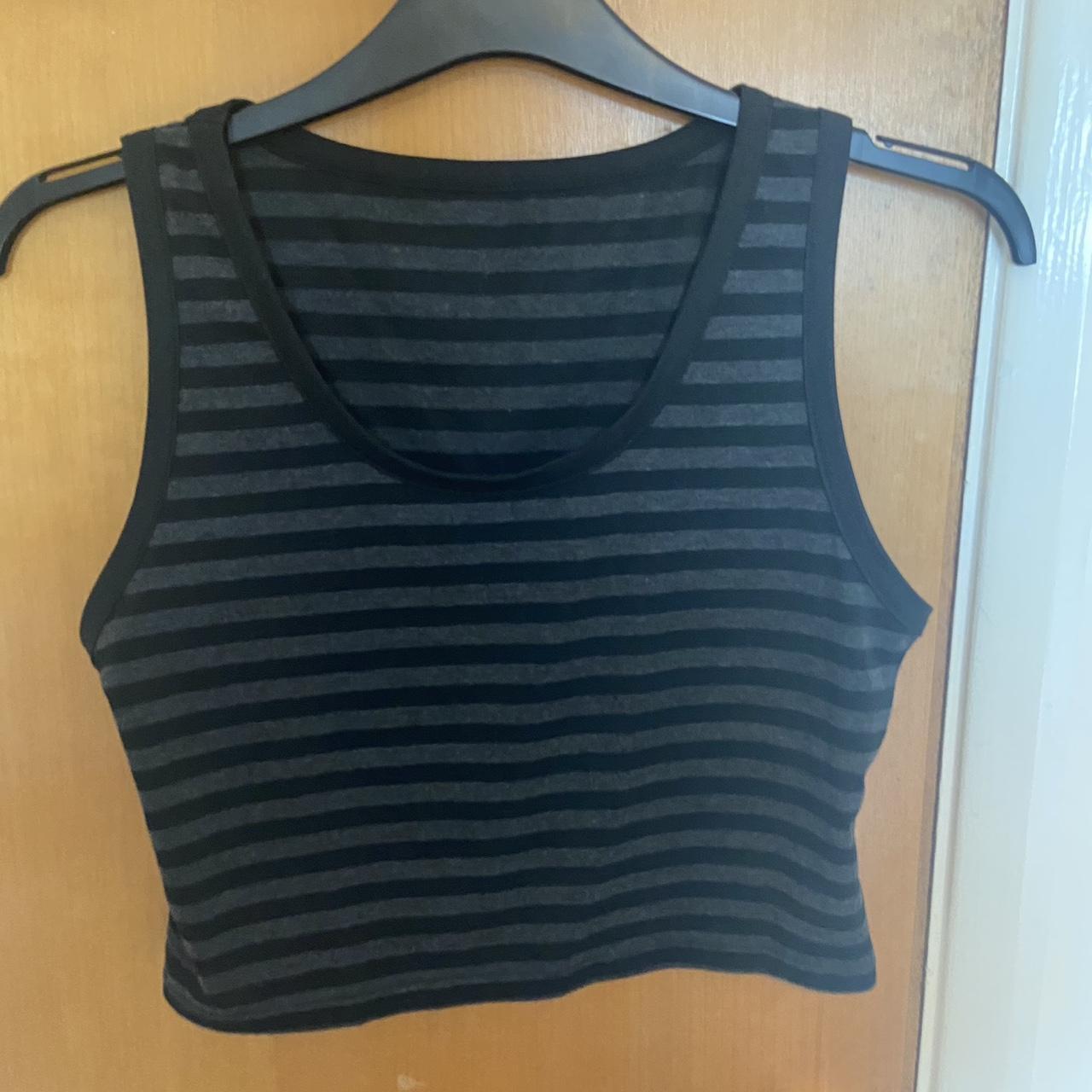 💛 ROMWE SHEIN Striped Black and Grey CropTop Size XL... - Depop