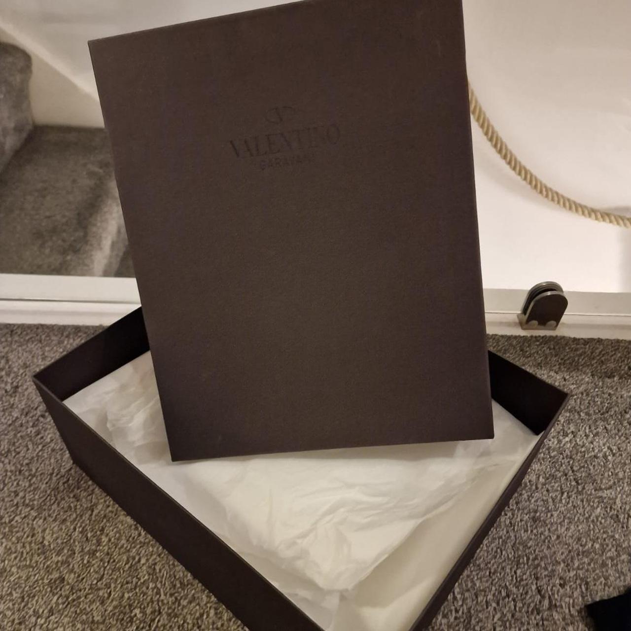 Valentino shoe discount box