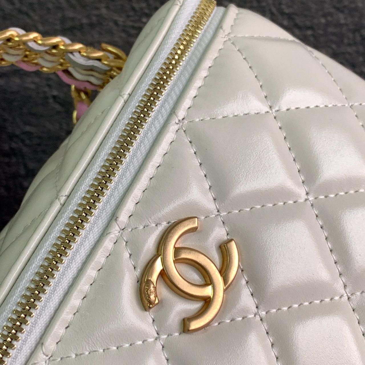 Chanel white handbag, can also be carried on the... - Depop