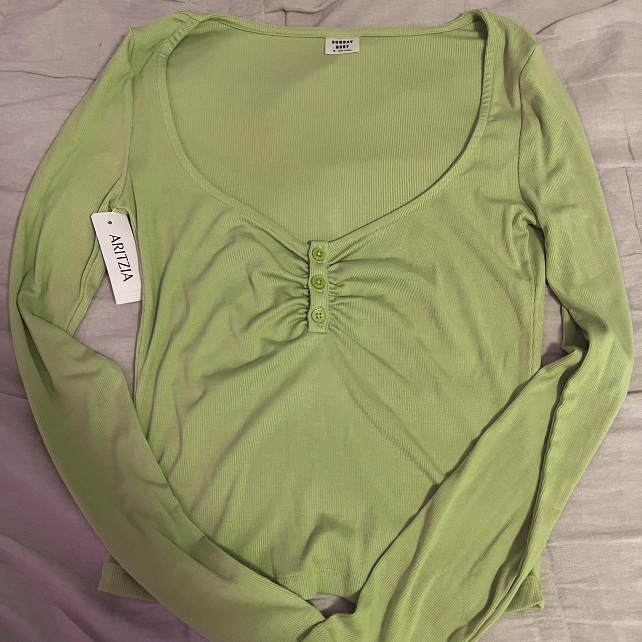 Aritzia Women's Green Shirt Depop
