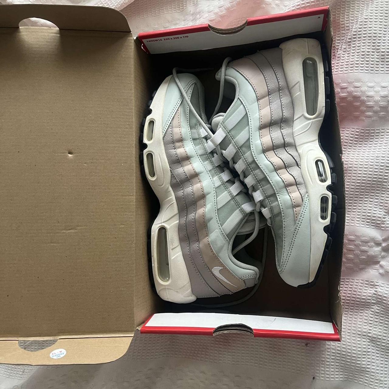 nike air max 95 moon particle