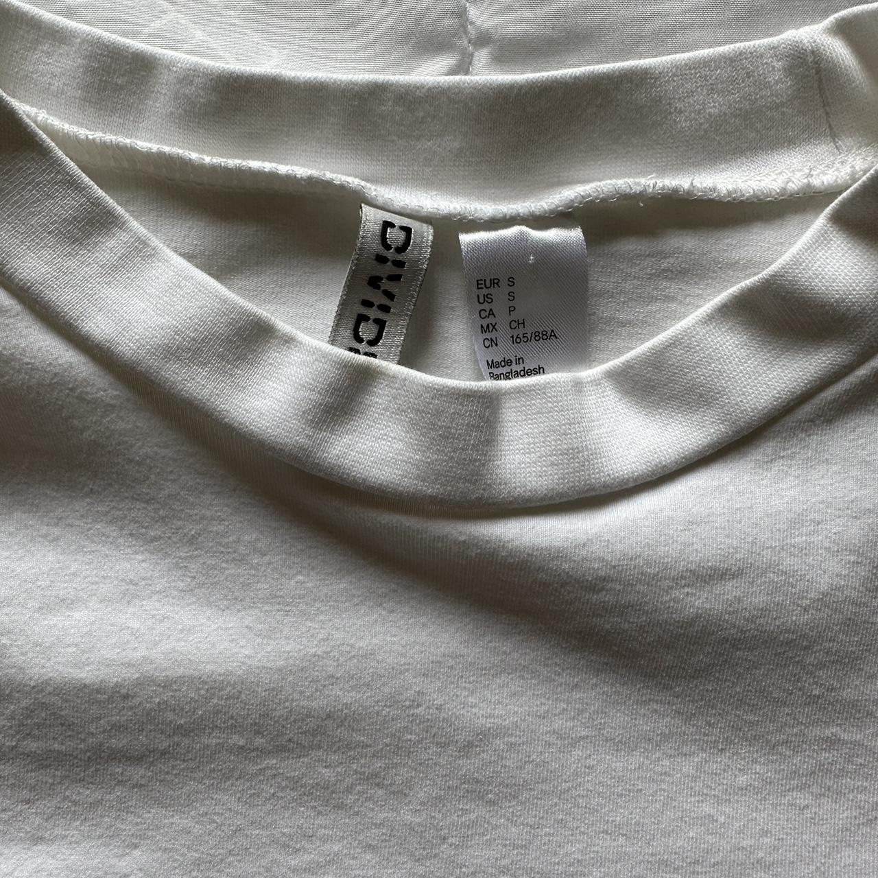 H&M Women's White T-shirt | Depop