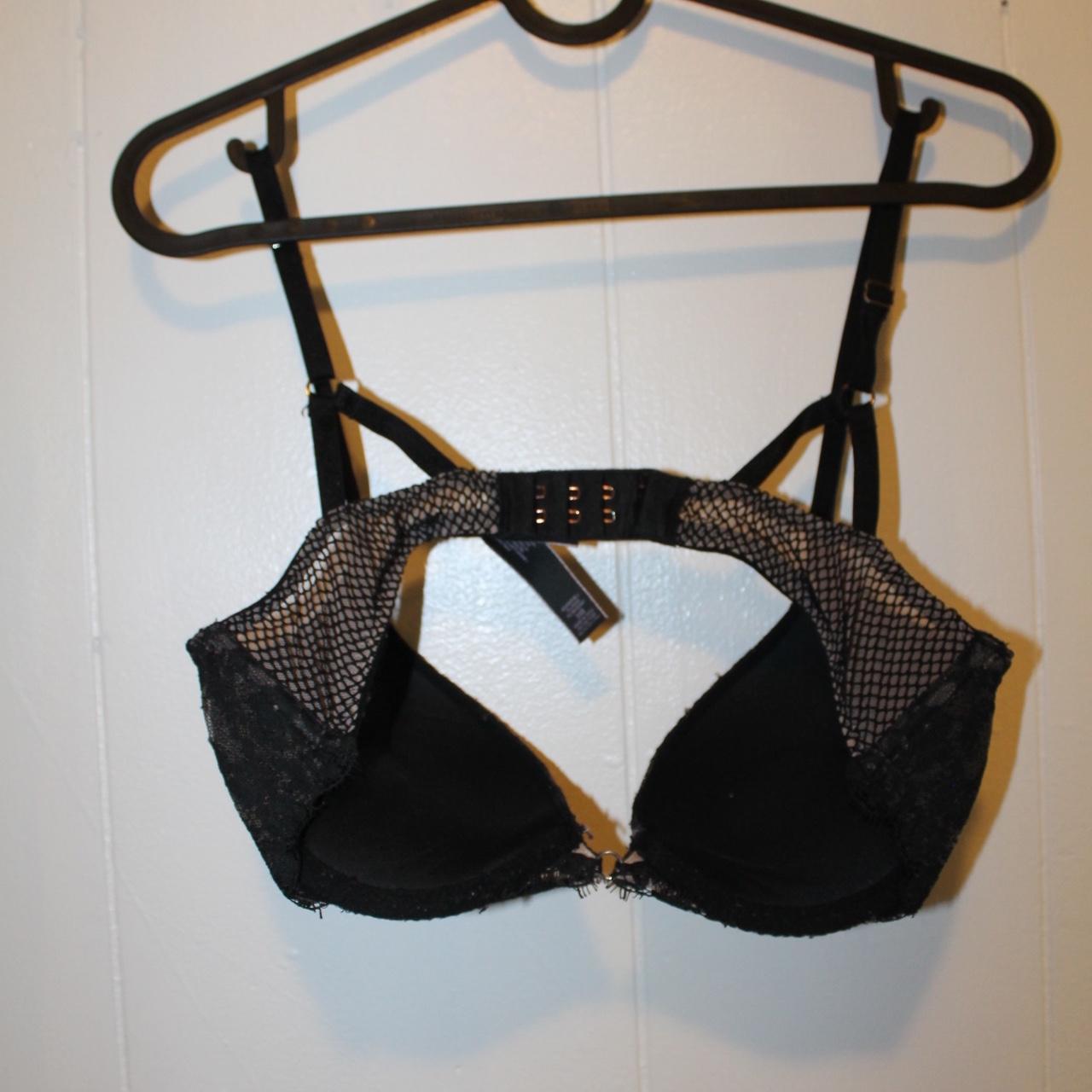 victoria secret bombshell bra size 34B only been - Depop