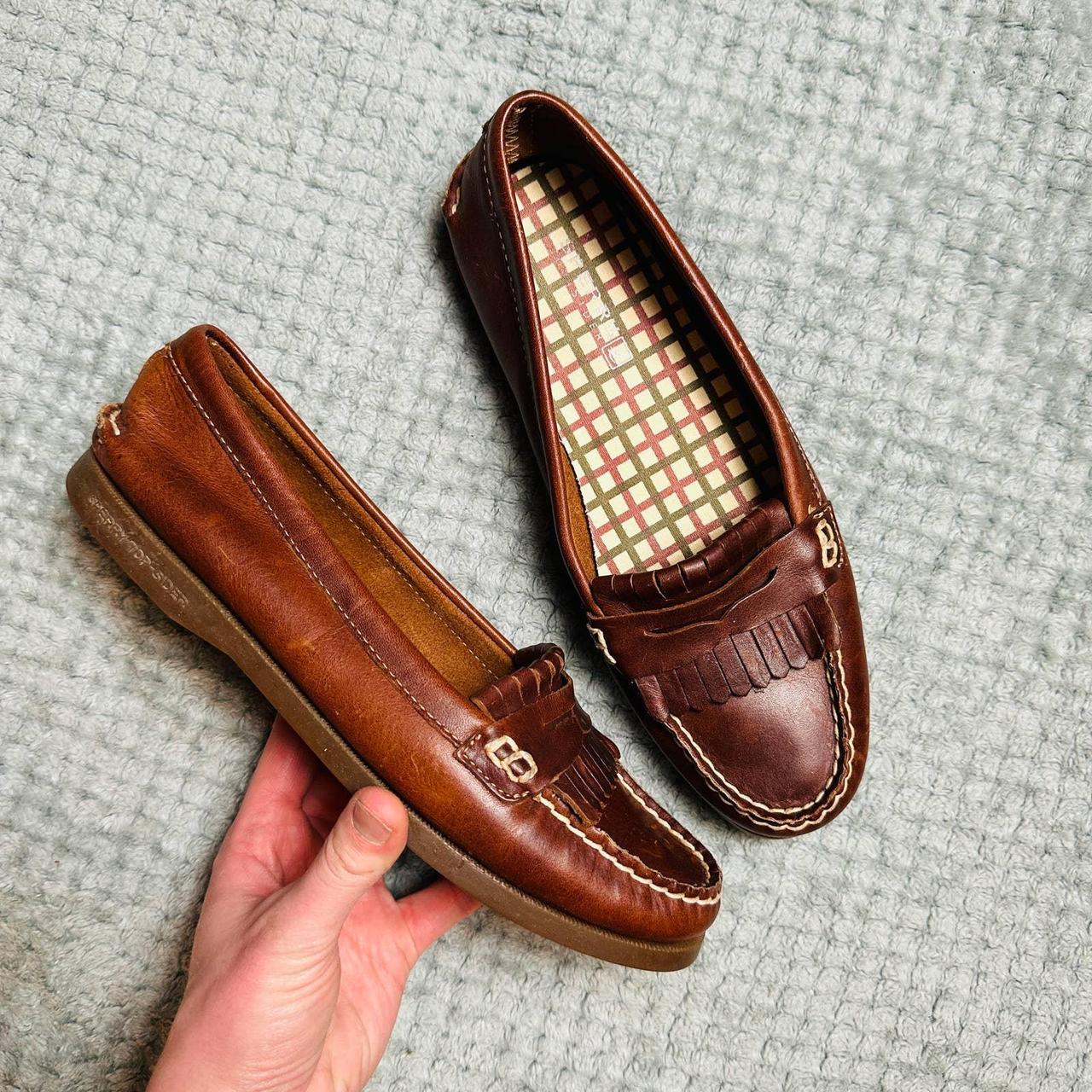 Sperry wingtip hot sale