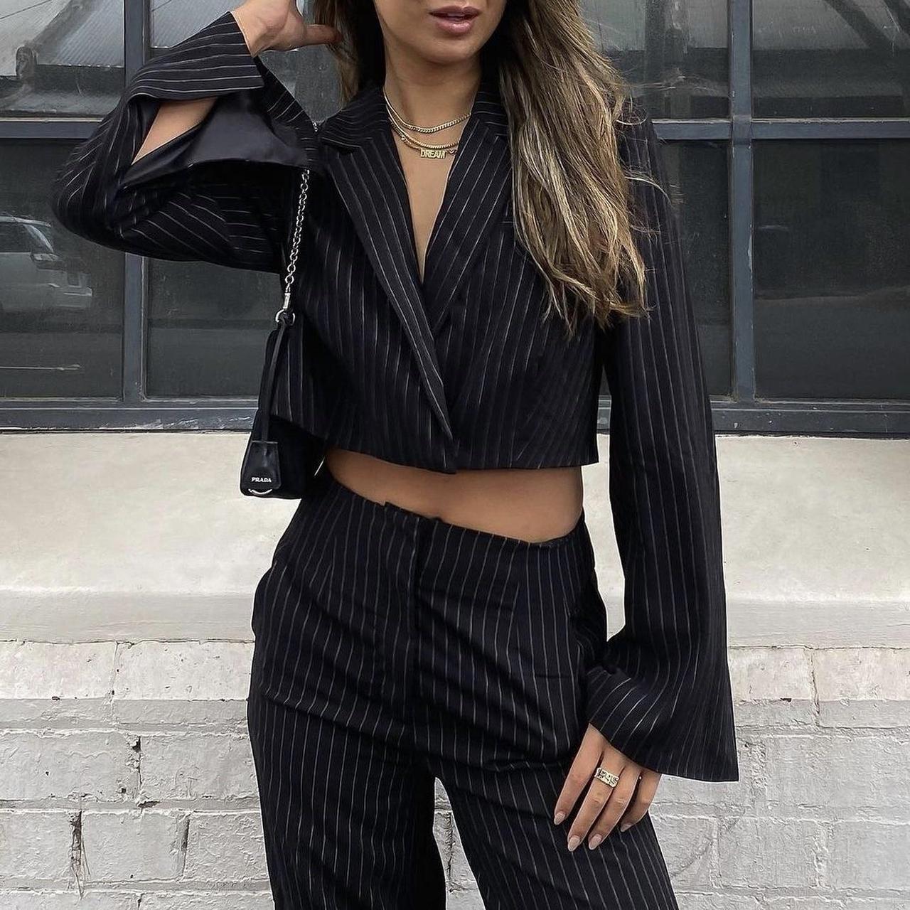 GLASSONS CROPPED BLAZER PINSTRIPE, size