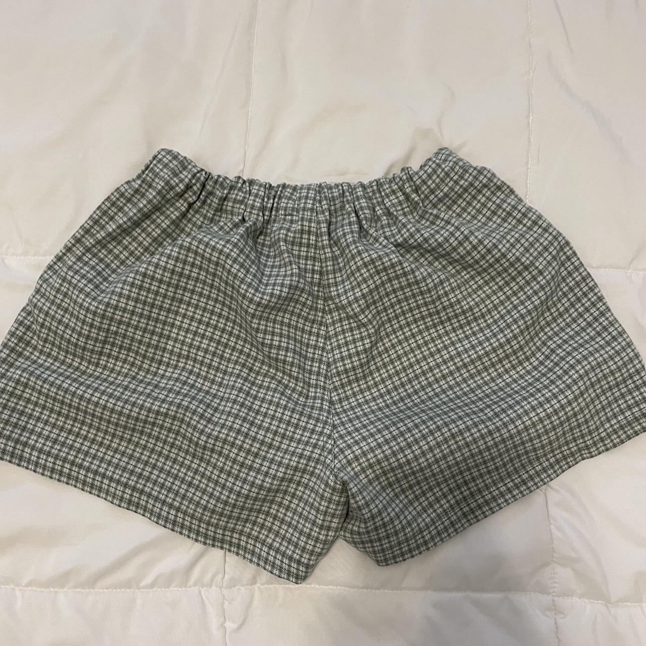 brandy melville green plaid logan shorts worn but... Depop
