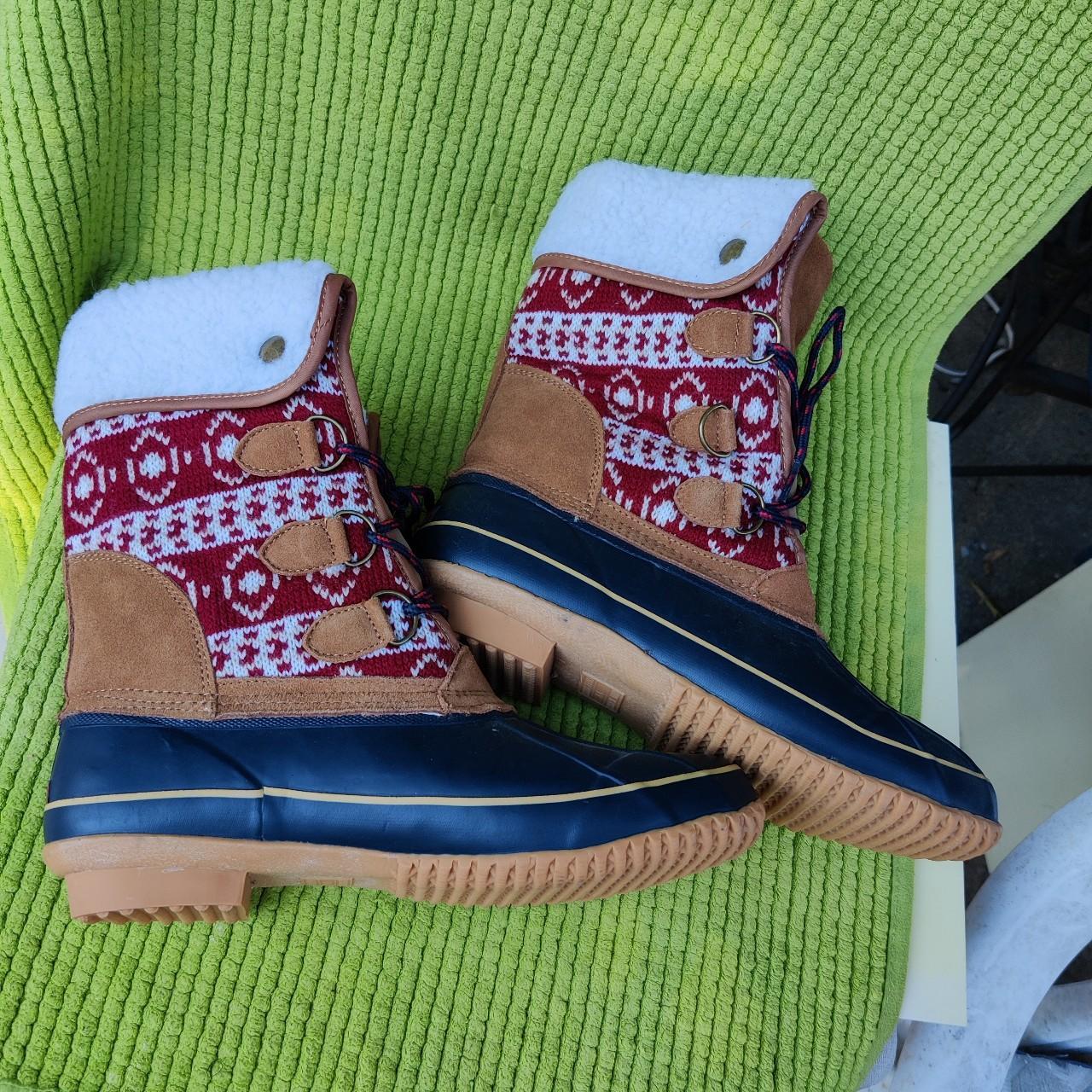 khombu boots maggie