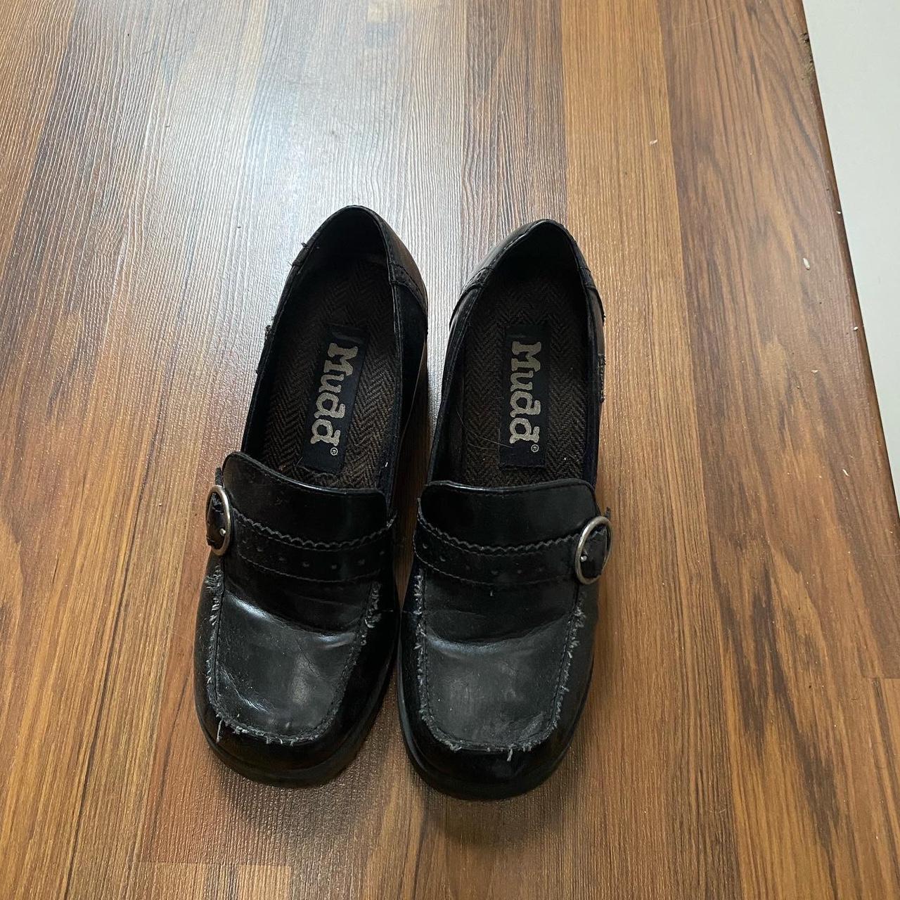 vintage mudd loafers. would best fit a size 7-8 - Depop