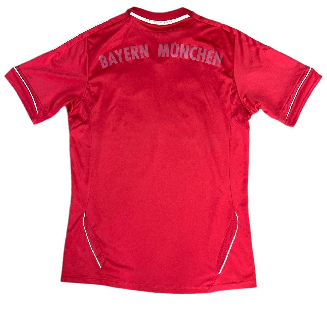 Adidas Men's Red and Gold Tshirt Depop