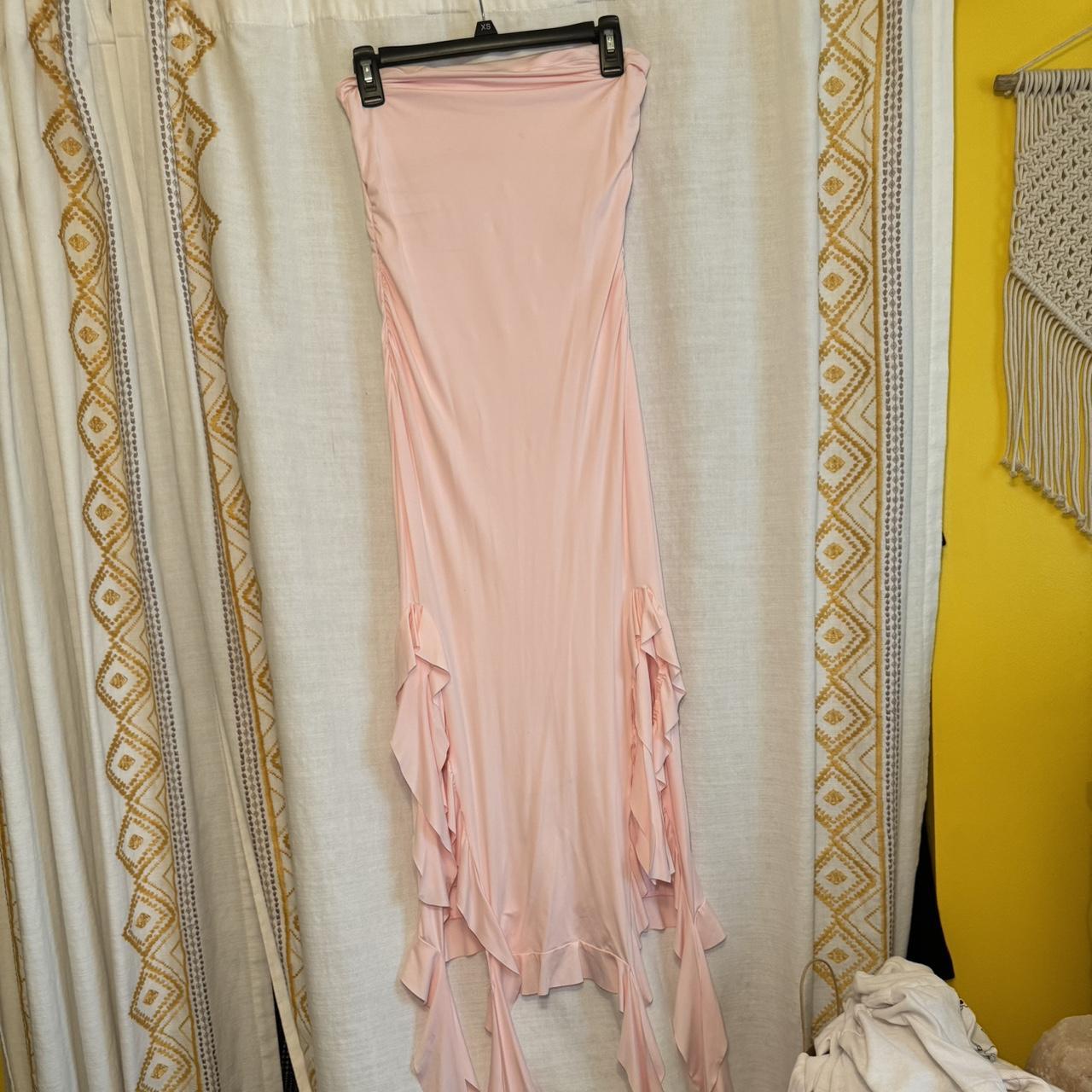 Pink Strapless Flowy Dress Only Worn Once Depop 