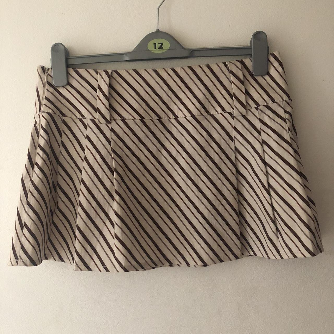 Urban Outfitters size small skirt. So cute, pleated... - Depop