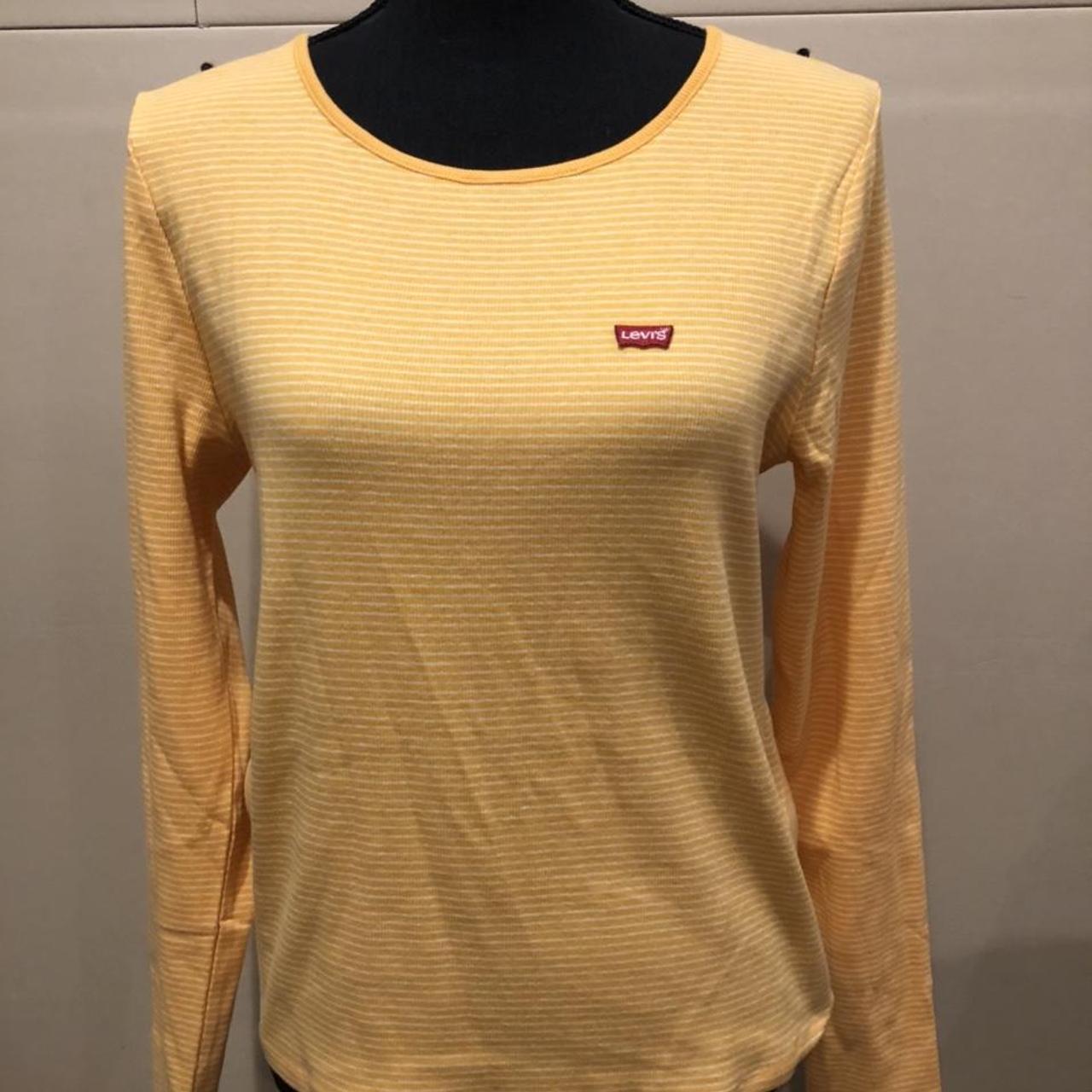 Levis yellow outlet t shirt women's