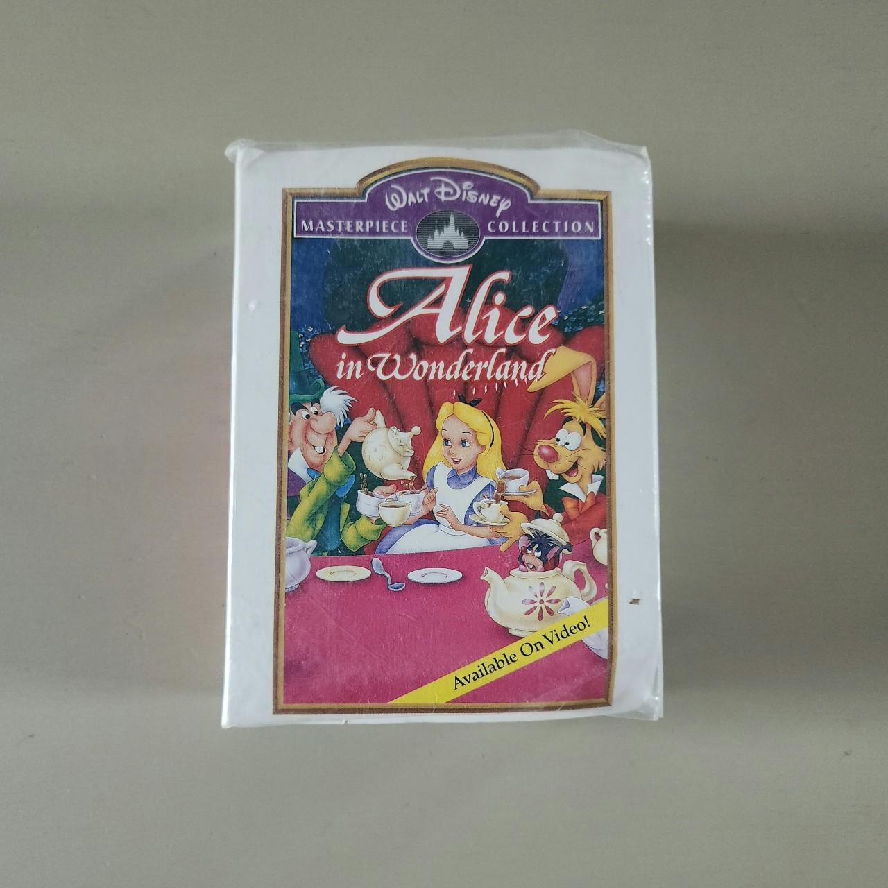 Vintage 1995 Alice in Wonderland Disney Masterpiece - Depop