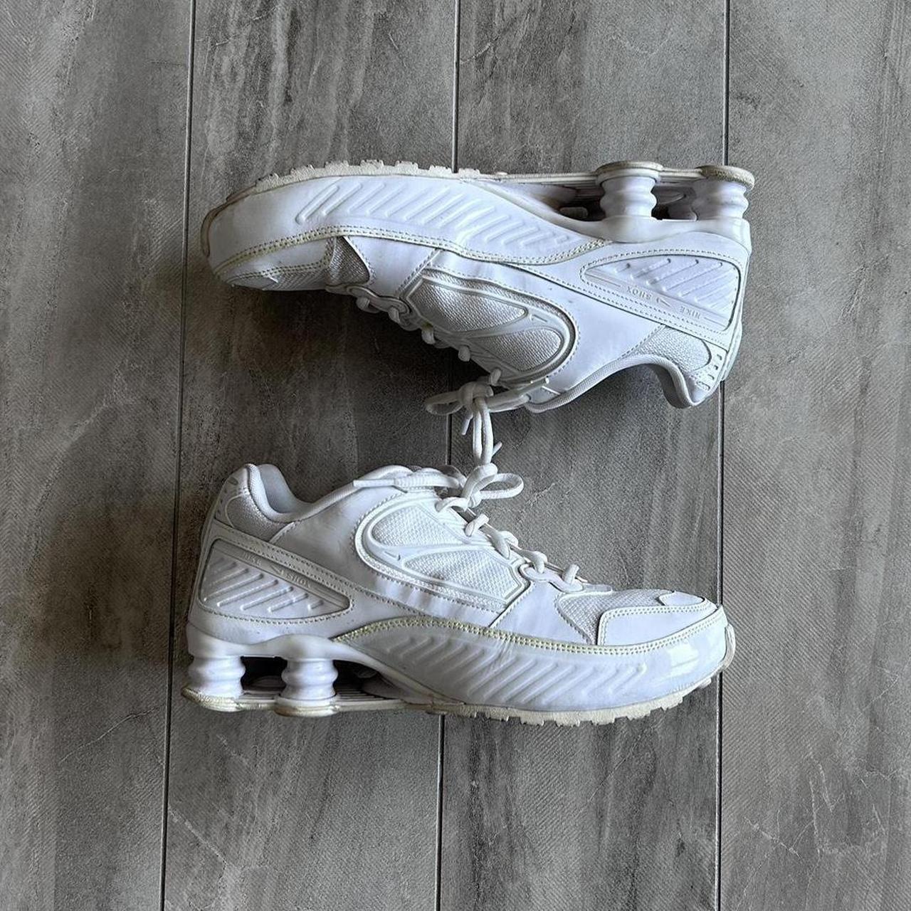 womens all white nike shox