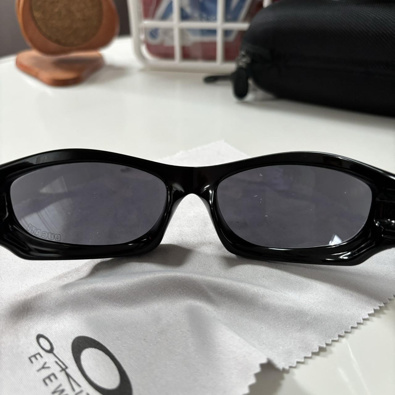 小物 00s OAKLEY MONSTER DOGGLE Archive y2k 00s OAKLEY MONSTER DOGGLE Archive y2k - メルカリ