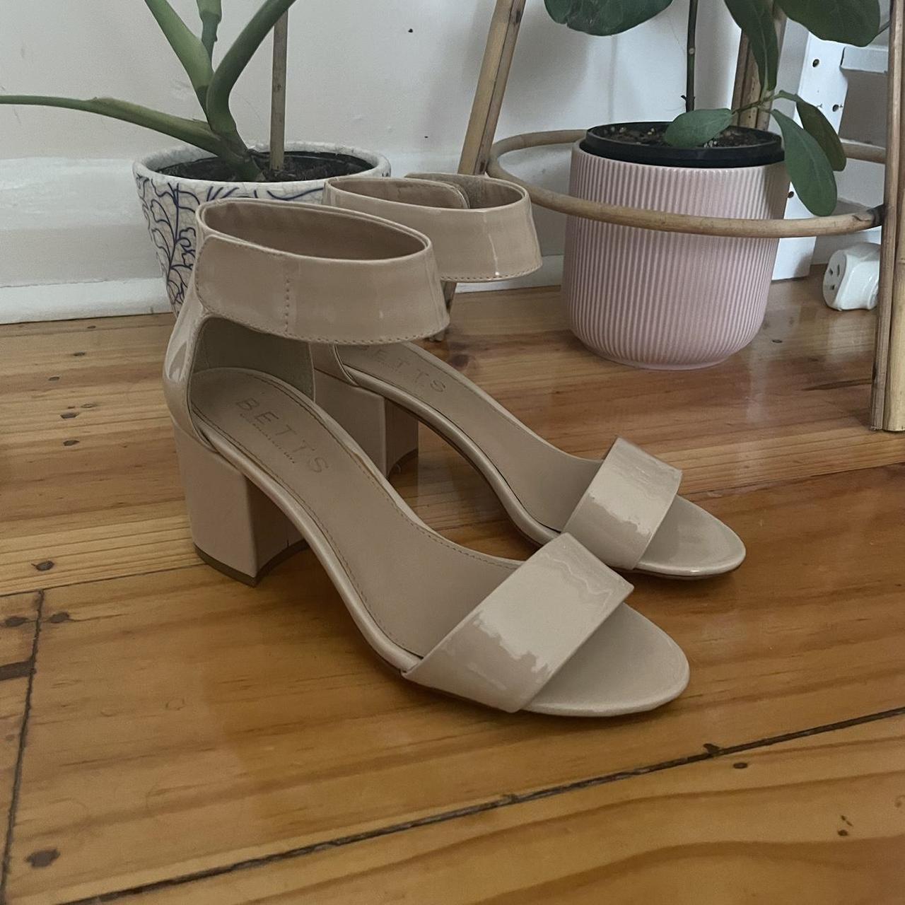 betts nude shoes