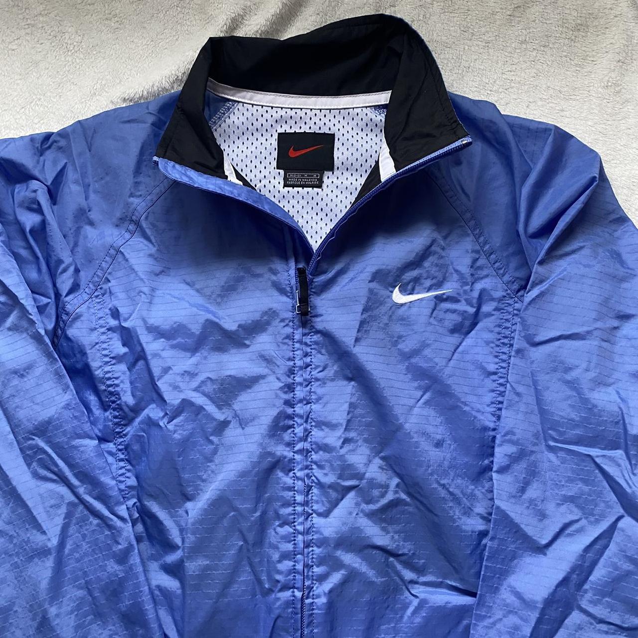 Nike vintage windbreaker jacket Size medium Like new... - Depop