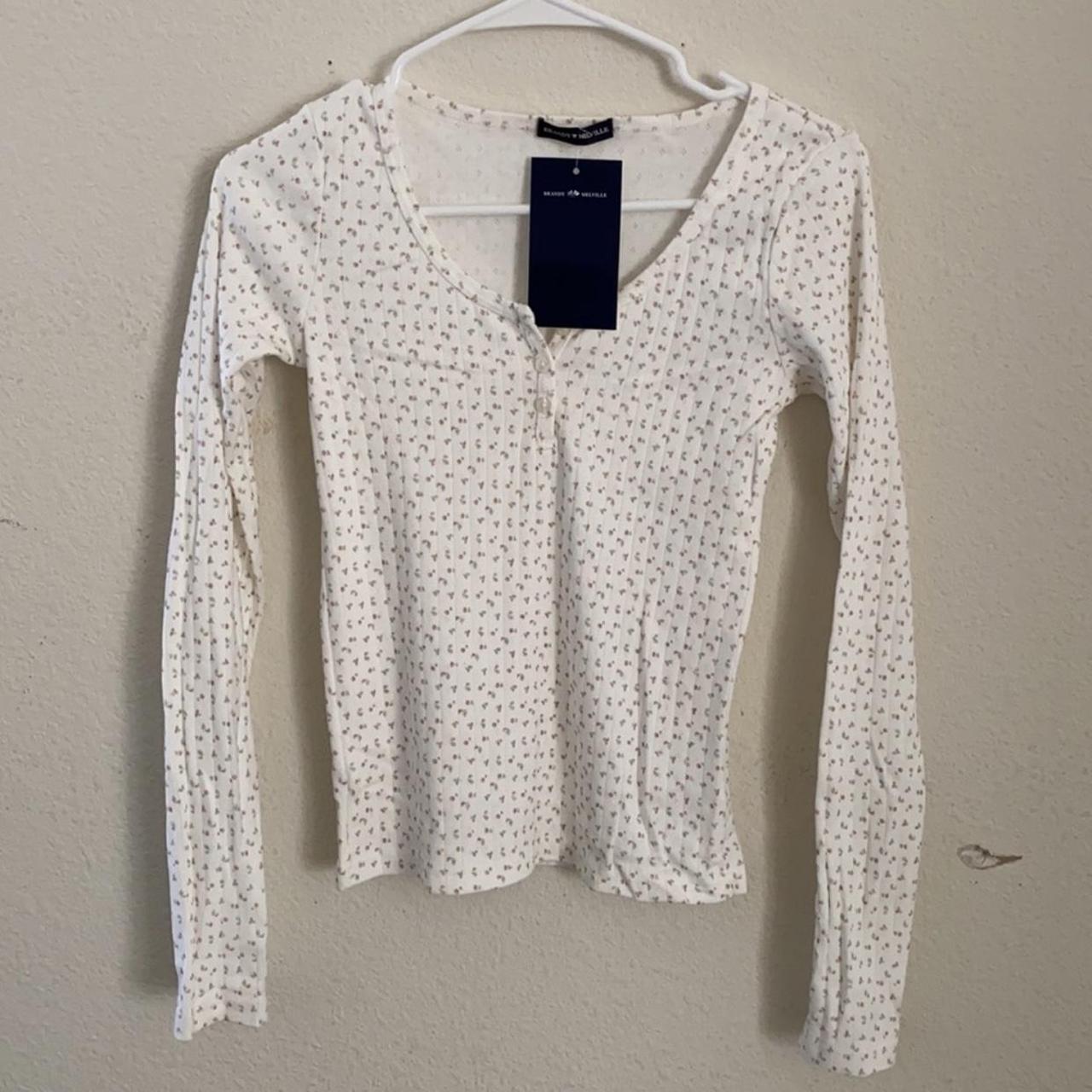 Brandy melville floral Zelly 3 button eyelet top Depop