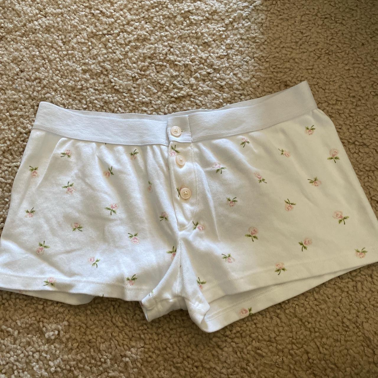 Brandy melville floral boy shorts - Depop