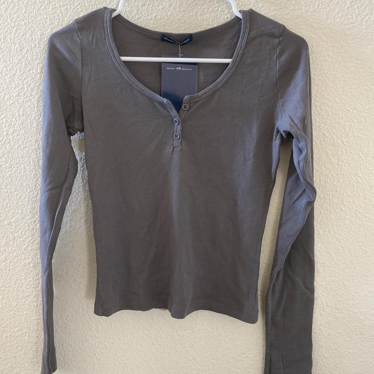 Brandy melville gray Zelly 3 button top Depop