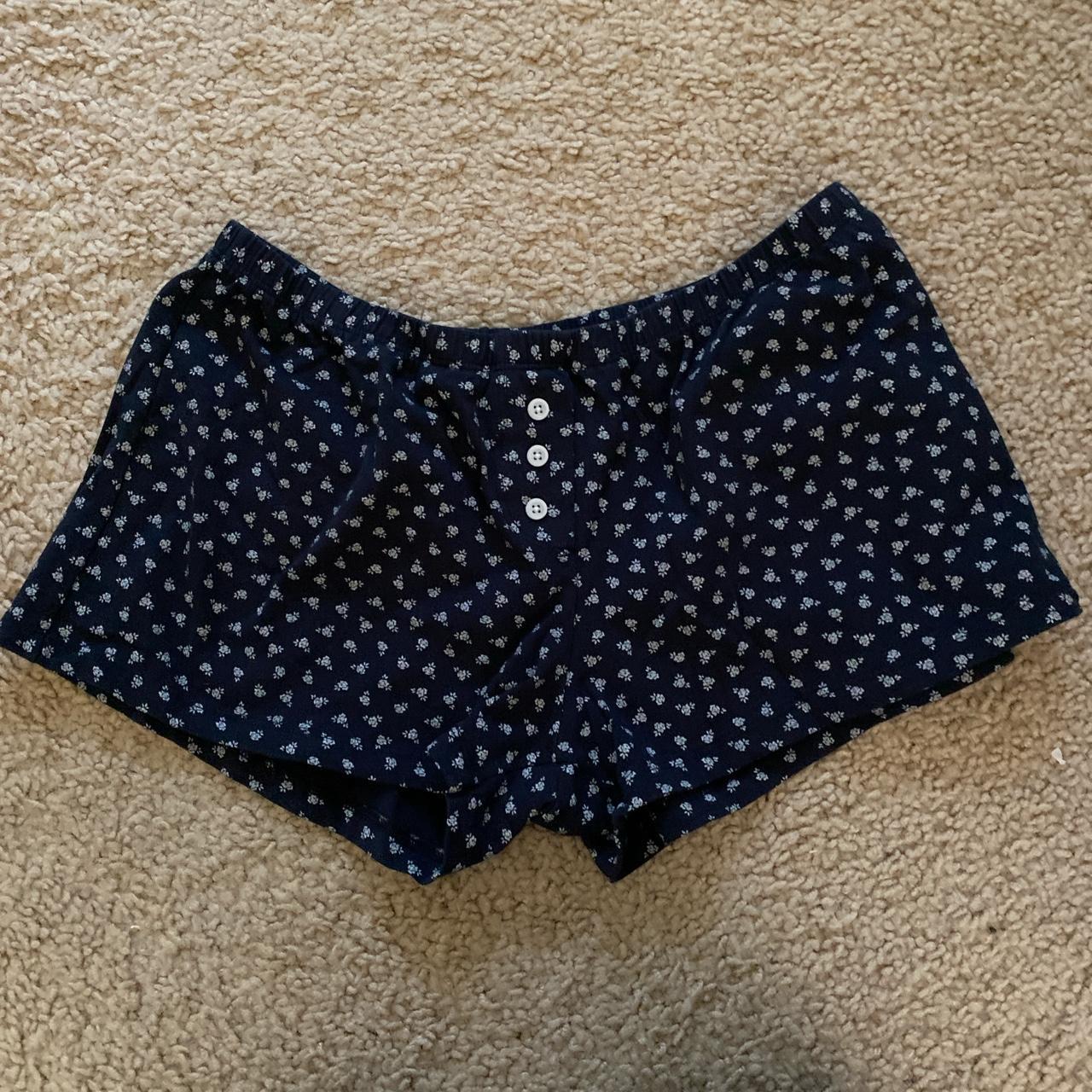 Brandy melville Keira floral sweatshorts - Depop