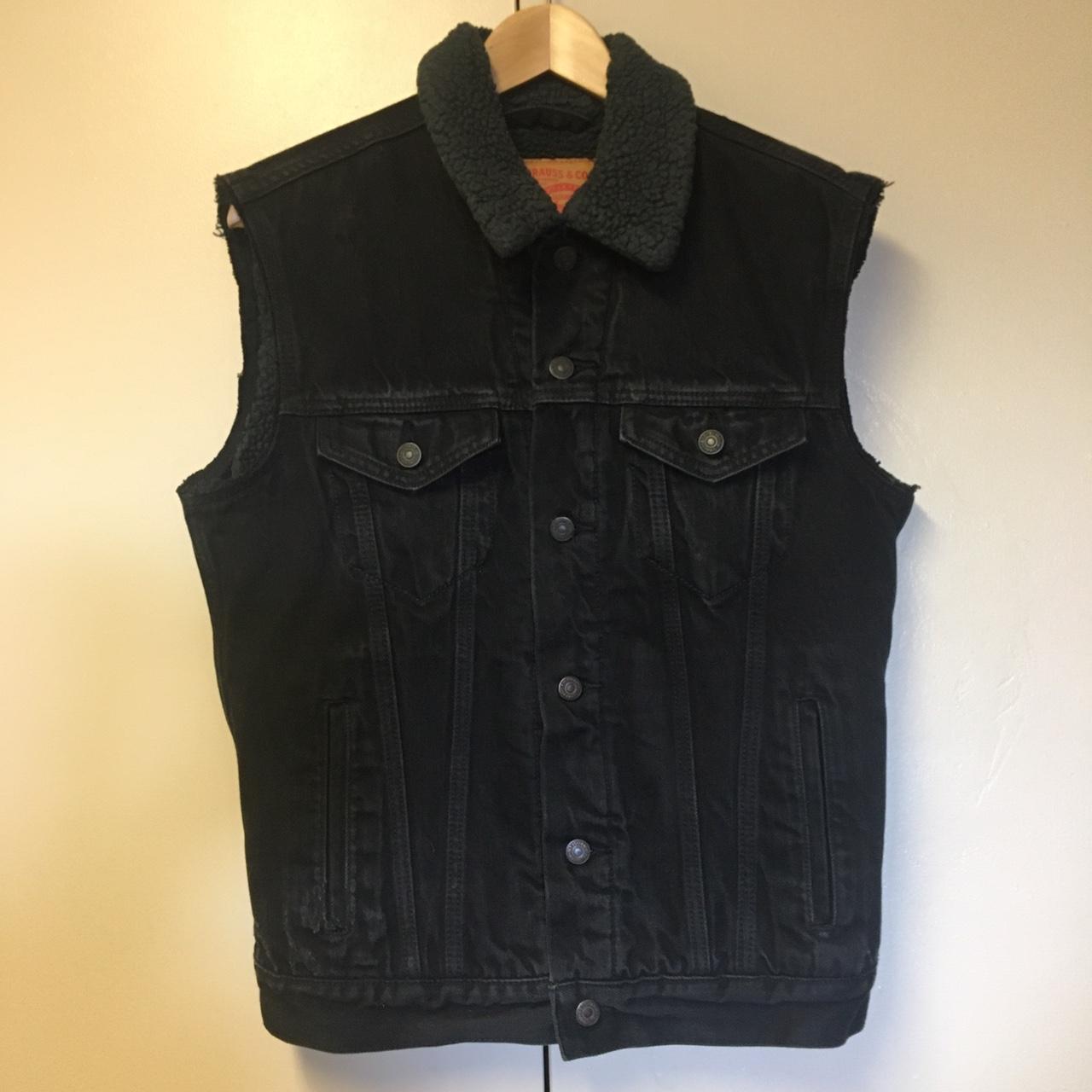 Levi’s Black Denim Vest Sherpa lined Jean Vest Size... - Depop