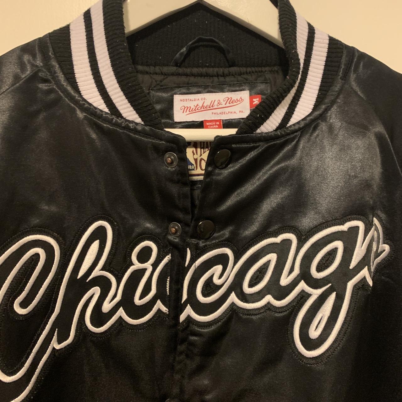 Chicago Bulls Mitchell &Ness NBA warmup - Depop