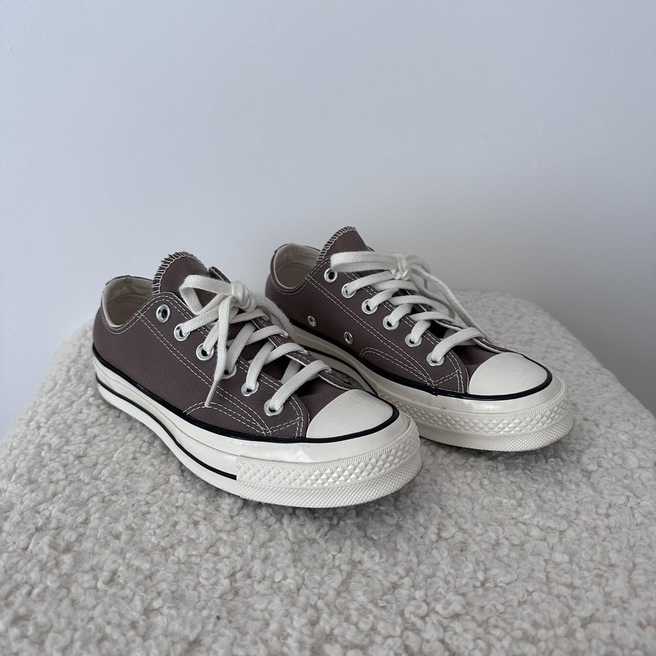 victoria style converse