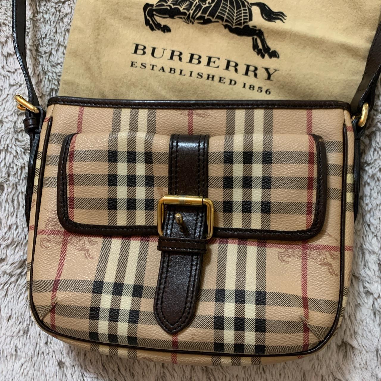 Burberry purse fake vs. real | Burberry purse, Purses, Burberry